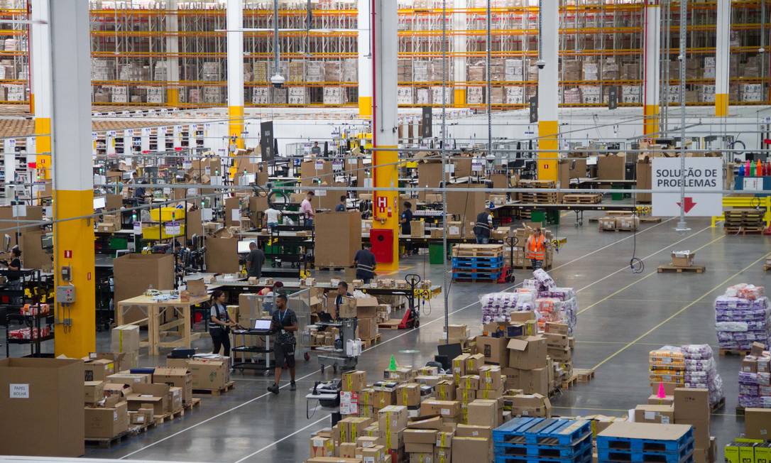 Imagine perder vendas em pleno horário de pico por causa de uma queda de internet. Pois é, isso acontece com frequência em lojas virtuais que ainda não contam com um link dedicado para e-commerce. Quando falamos em operação digital, cada segundo conta – e cada clique perdido pode ser um cliente a menos.
