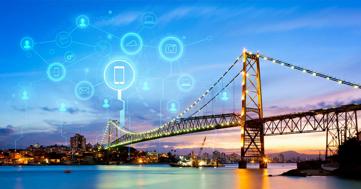 As cidades inteligentes também precisam ser sustentáveis. E é justamente a conectividade IoT que permite a otimização do uso de recursos naturais, reduzindo desperdícios e promovendo eficiência em áreas como: