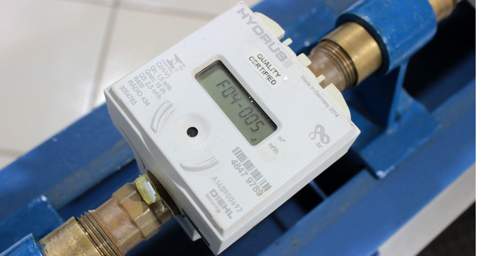 Quando o assunto é melhor medidor de água inteligente para empresas, a resposta depende da necessidade de conectividade. Para grandes indústrias ou concessionárias, as redes NB-IoT e GSM IoT são as mais indicadas, já que oferecem estabilidade, segurança e alcance em larga escala.