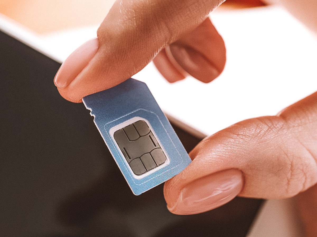 Um chip comum (seja pré-pago ou pós-pago) foi desenhado para comunicação de Pessoa para Pessoa (H2H - Human to Human). Ele é otimizado para o uso em smartphones: alto consumo de dados em picos (streaming de vídeo, redes sociais, downloads), envio de SMS e realização de chamadas de voz.
