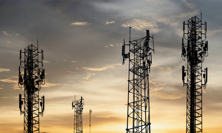 o-que-e-uma-mvno-entenda-as-diferencas-2 Uma MVNO é uma empresa que tem a capacidade de oferecer serviços de telefonia móvel e dados (como chip de dados para empresas e dados moveis para empresas), mas, ao contrário das operadoras tradicionais (como Vivo, TIM ou Claro), ela não possui rede própria, ou seja, não instala antenas ou infraestrutura física de transmissão.