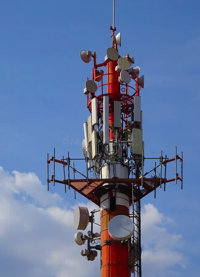 o-que-e-uma-mvno-entenda-as-diferencas-1 Muitos empreendedores ainda sentem calafrios só de pensar em depender das grandes operadoras, enfrentando longas chamadas de 0800 e falando com múltiplos atendentes. Se a sua empresa busca um serviço de conectividade dedicado, eficiente e, acima de tudo, humano, é fundamental entender o que é uma MVNO e como ela está transformando o cenário de telecomunicações no Brasil.