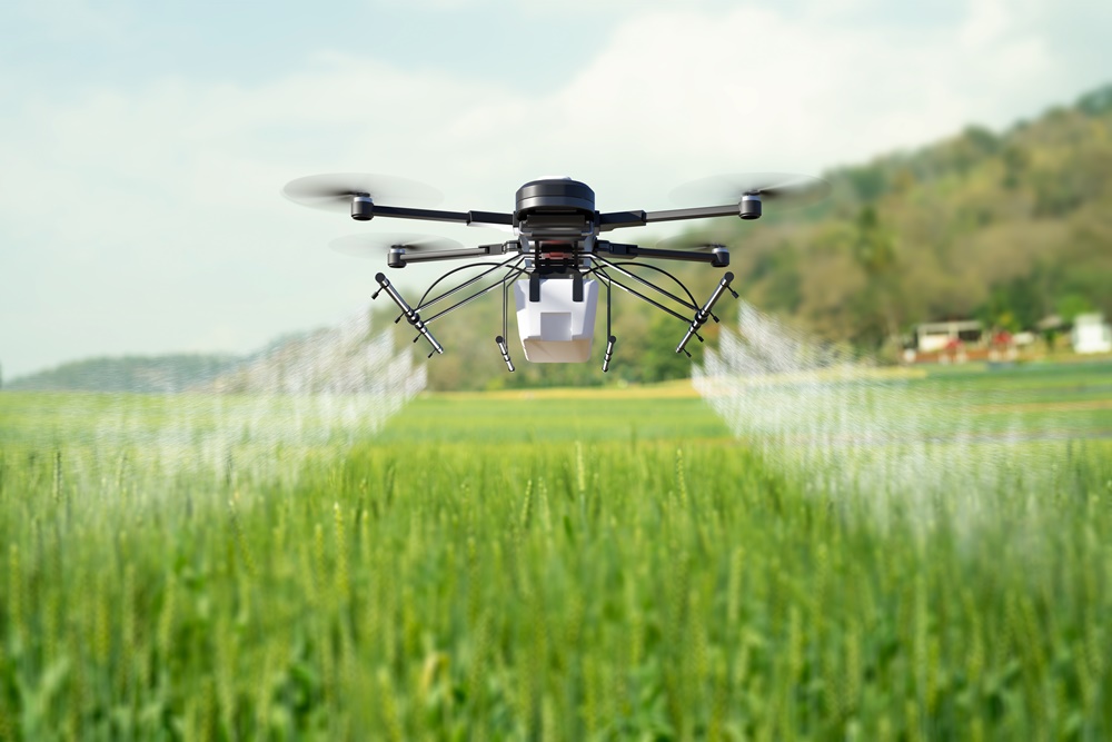 Sou o Eduardo, especialista em conectividade M2M e IoT aqui na IOT Conect, e hoje vou falar sobre um dos segmentos que mais cresce no mercado de tecnologia aplicada ao agronegócio brasileiro: o uso de chip M2M para agricultura de precisão.