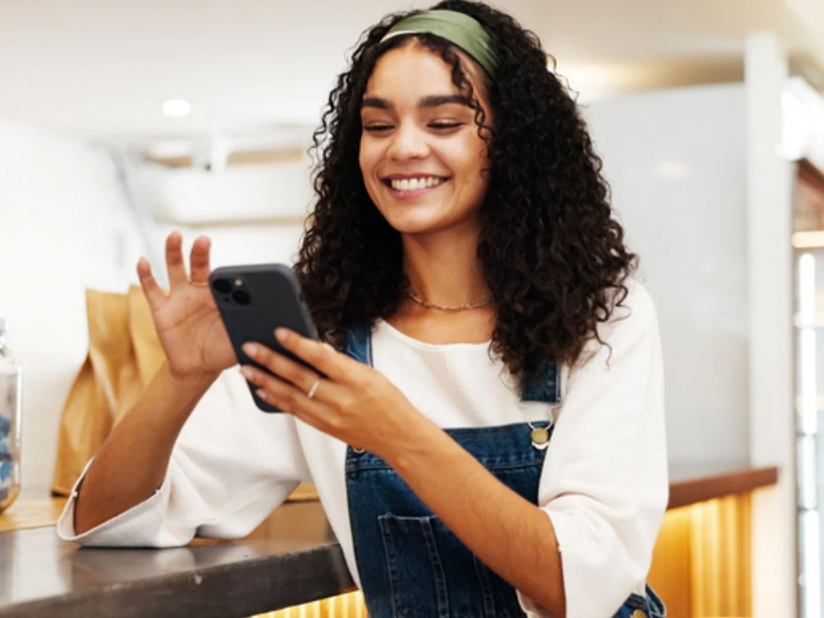 A IOT Conect oferece planos de celular corporativo com cobertura nacional, garantindo que colaboradores e MEIs estejam sempre conectados independentemente de onde estejam atuando no Brasil, com suporte técnico especializado disponível 24 horas para resolução de qualquer ocorrência.